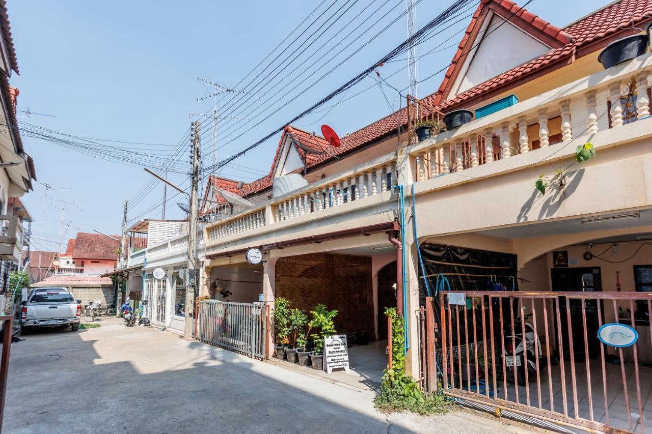 Hostel Baan Mee Suk Ayutthaya Exterior foto